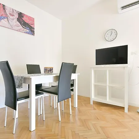 Queen Beauty Lejlighed